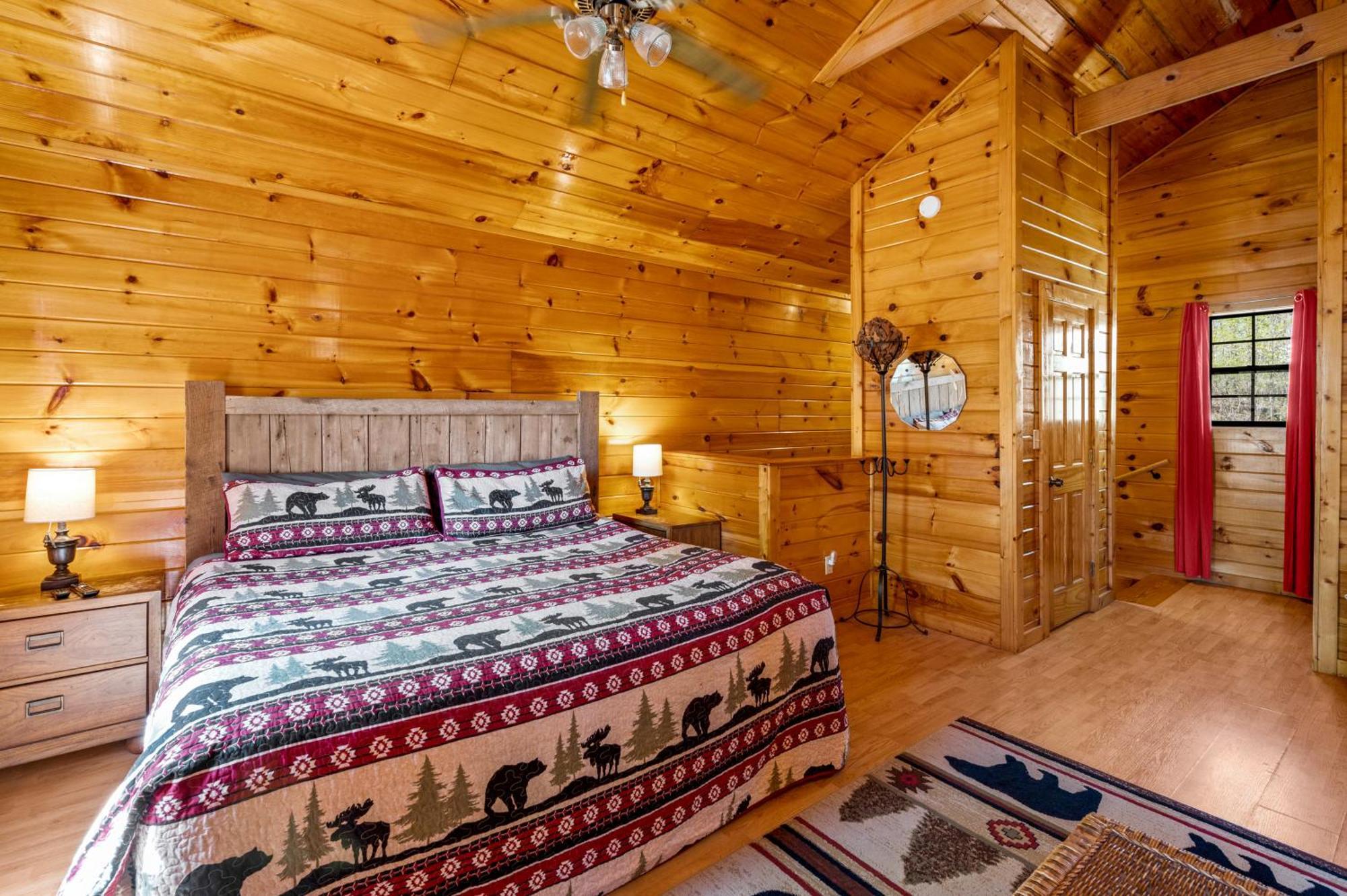 Permanent Vacation-Private Honeymoon Cabin With Hot Tub セバービル エクステリア 写真