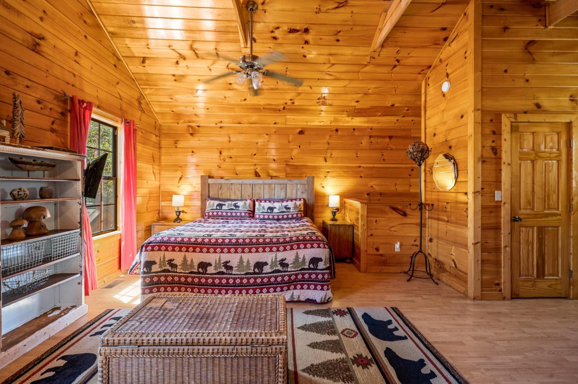 Permanent Vacation-Private Honeymoon Cabin With Hot Tub セバービル エクステリア 写真